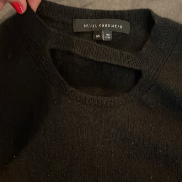 Cashmere sweater - Picture 2 of 3